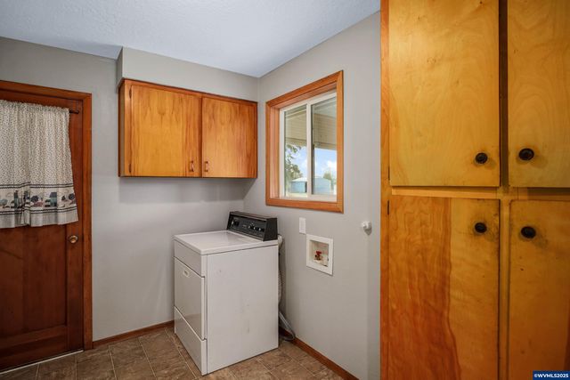 10343 Brick Rd SE, Turner, OR 97392