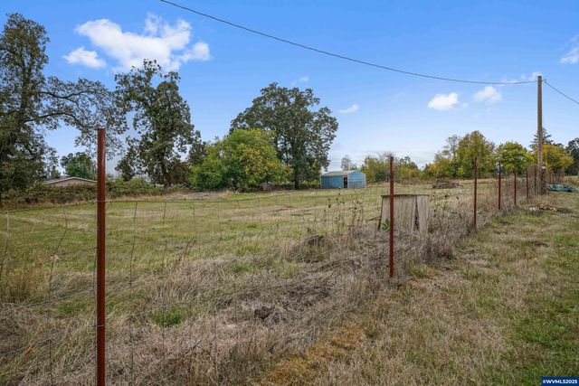 10343 Brick Rd SE, Turner, OR 97392