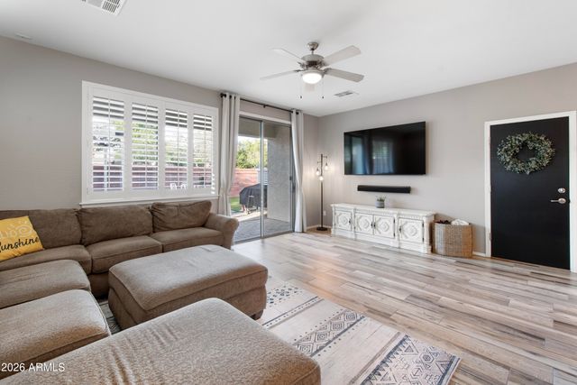 3740 E SEXTON Street, Gilbert, AZ 85295