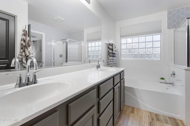 3740 E SEXTON Street, Gilbert, AZ 85295