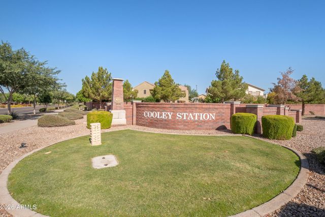 3740 E SEXTON Street, Gilbert, AZ 85295