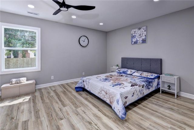 6999 Linda CIR, Hayes, VA 23072