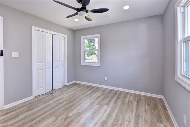 6999 Linda CIR, Hayes, VA 23072