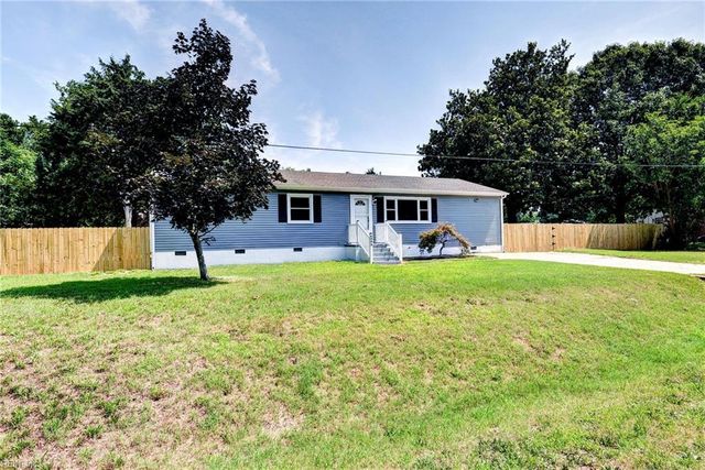 6999 Linda CIR, Hayes, VA 23072