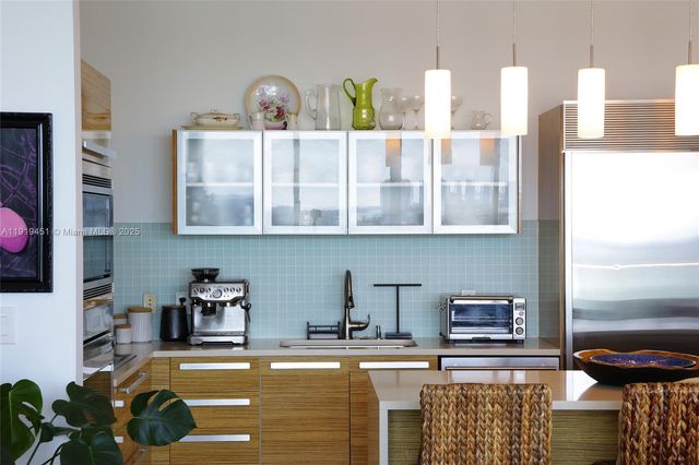 2020 N Bayshore Dr 1604, Miami, FL 33137