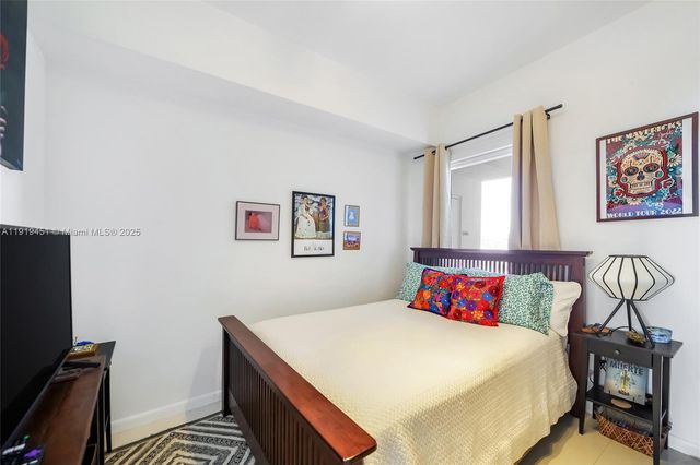 2020 N Bayshore Dr 1604, Miami, FL 33137