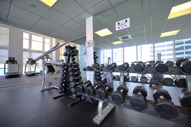 2020 N Bayshore Dr 1604, Miami, FL 33137