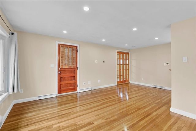 21 Gale Road, Weymouth, MA 02188