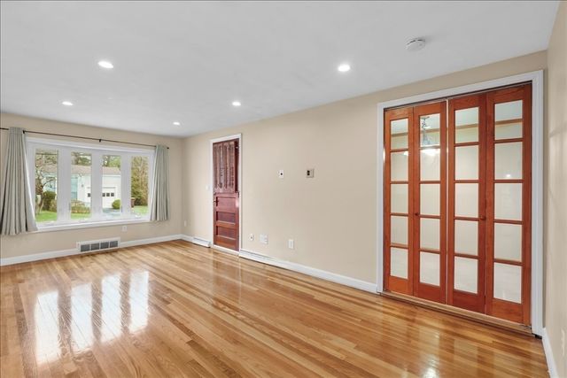 21 Gale Road, Weymouth, MA 02188