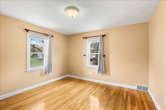 21 Gale Road, Weymouth, MA 02188