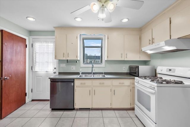 21 Gale Road, Weymouth, MA 02188