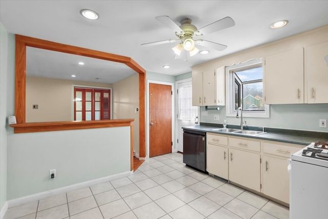 21 Gale Road, Weymouth, MA 02188