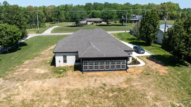 2230 Allen Ferry Rd, Smithville, TN 37166