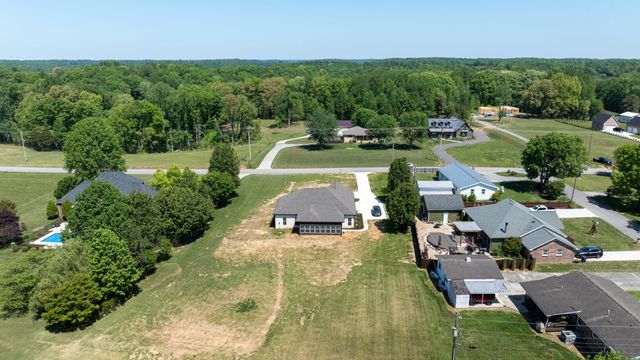2230 Allen Ferry Rd, Smithville, TN 37166