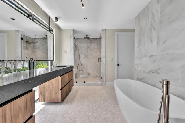 6020 Alton Road, Miami Beach, FL 33140