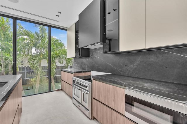 6020 Alton Road, Miami Beach, FL 33140