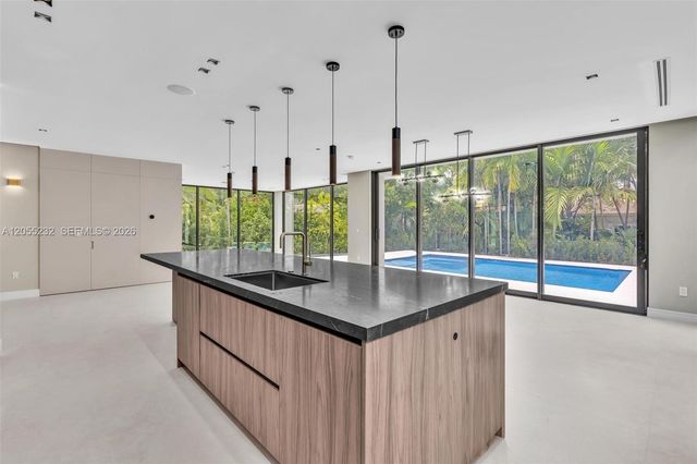6020 Alton Road, Miami Beach, FL 33140