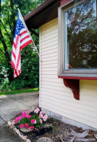704 S 22nd Street, Chesterton, IN 46304