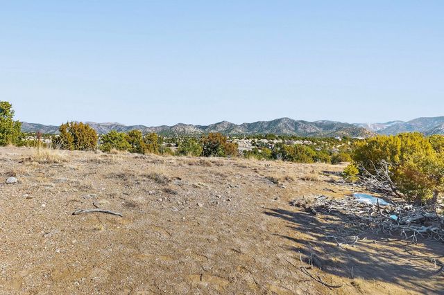 487 NM-592 Lot 2, Santa Fe, NM 87506