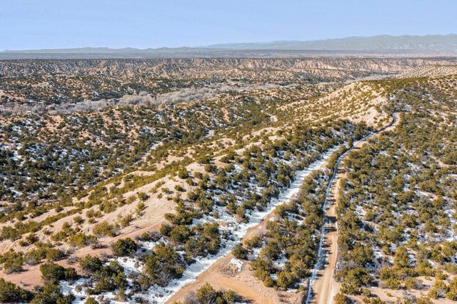 487 NM-592 Lot 2, Santa Fe, NM 87506