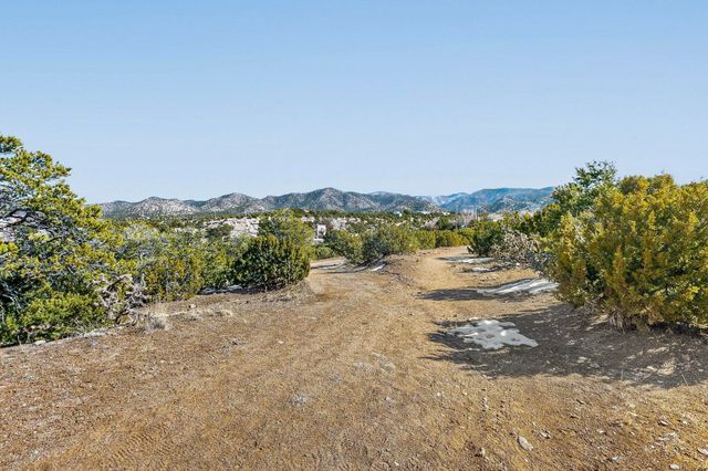 487 NM-592 Lot 2, Santa Fe, NM 87506