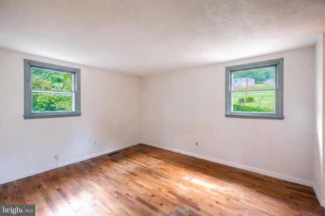 65 PINE GROVE FURNACE RD, Aspers, PA 17304