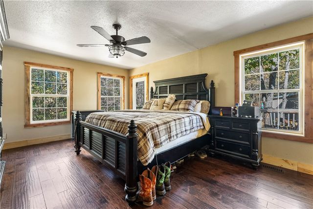 21856 Highway 62, Garfield, AR 72732