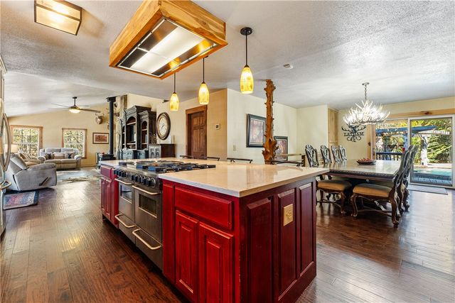 21856 Highway 62, Garfield, AR 72732