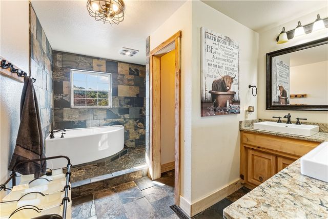 21856 Highway 62, Garfield, AR 72732