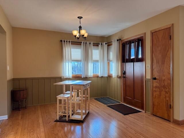 3440 Mountain DRIVE, Brookfield, WI 53045