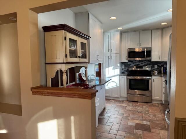 3440 Mountain DRIVE, Brookfield, WI 53045