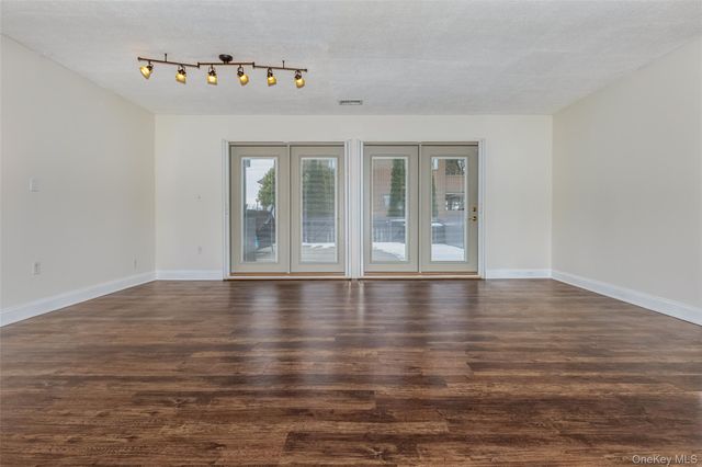 1907 Magnolia Walk, Poughkeepsie, NY 12603