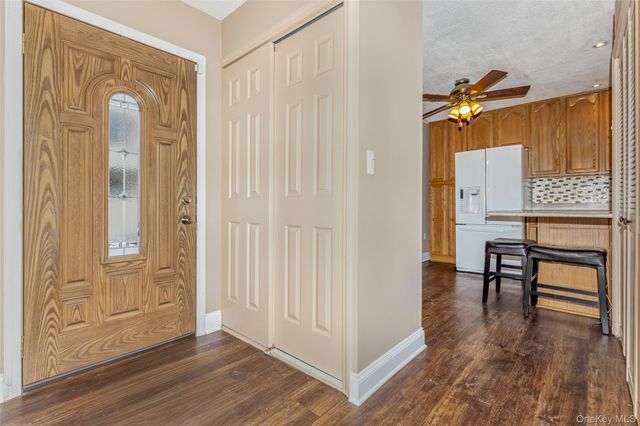 1907 Magnolia Walk, Poughkeepsie, NY 12603