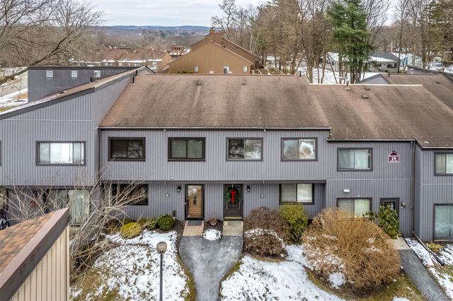 1907 Magnolia Walk, Poughkeepsie, NY 12603