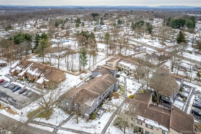 1907 Magnolia Walk, Poughkeepsie, NY 12603