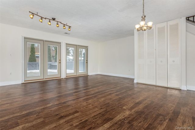 1907 Magnolia Walk, Poughkeepsie, NY 12603