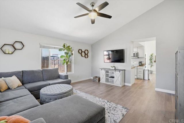 4569 Calle Del Palo, Oceanside, CA 92057