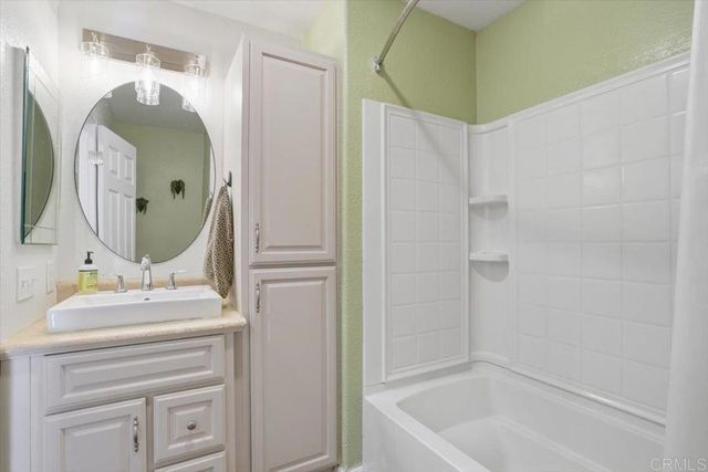 4569 Calle Del Palo, Oceanside, CA 92057