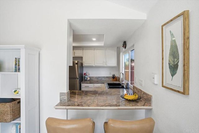 4569 Calle Del Palo, Oceanside, CA 92057