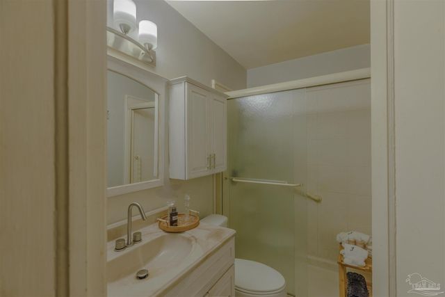 39 Sandalwood St, Pensacola, FL 32505