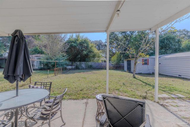 39 Sandalwood St, Pensacola, FL 32505