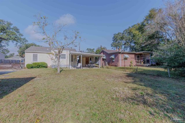 39 Sandalwood St, Pensacola, FL 32505