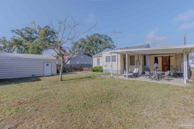 39 Sandalwood St, Pensacola, FL 32505