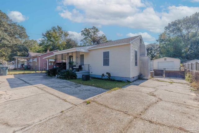 39 Sandalwood St, Pensacola, FL 32505