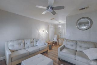 39 Sandalwood St, Pensacola, FL 32505