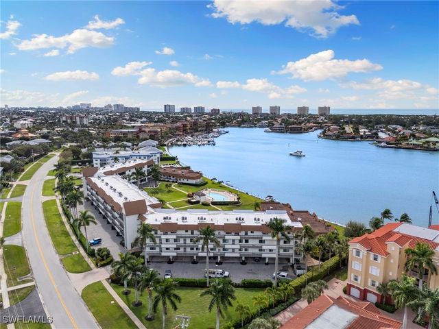 750 W Elkcam CIR 215, Marco Island, FL 34145