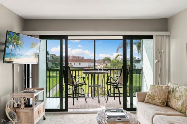 750 W Elkcam CIR 215, Marco Island, FL 34145