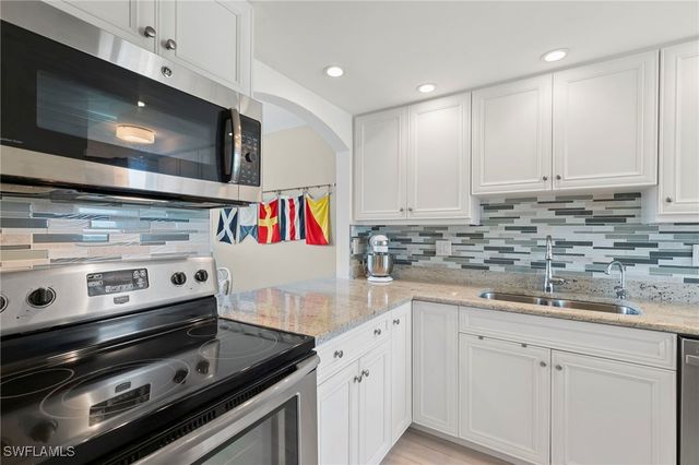 750 W Elkcam CIR 215, Marco Island, FL 34145