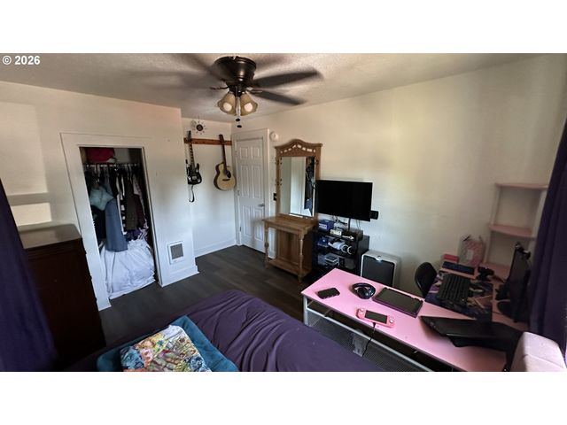 254 S VERNONIA Rd, St Helens, OR 97051