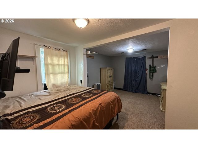 254 S VERNONIA Rd, St Helens, OR 97051